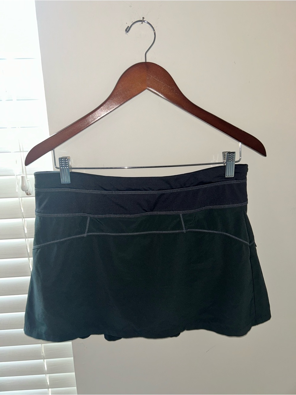 Athleta Black Athletic Skort with Contrast Stitching